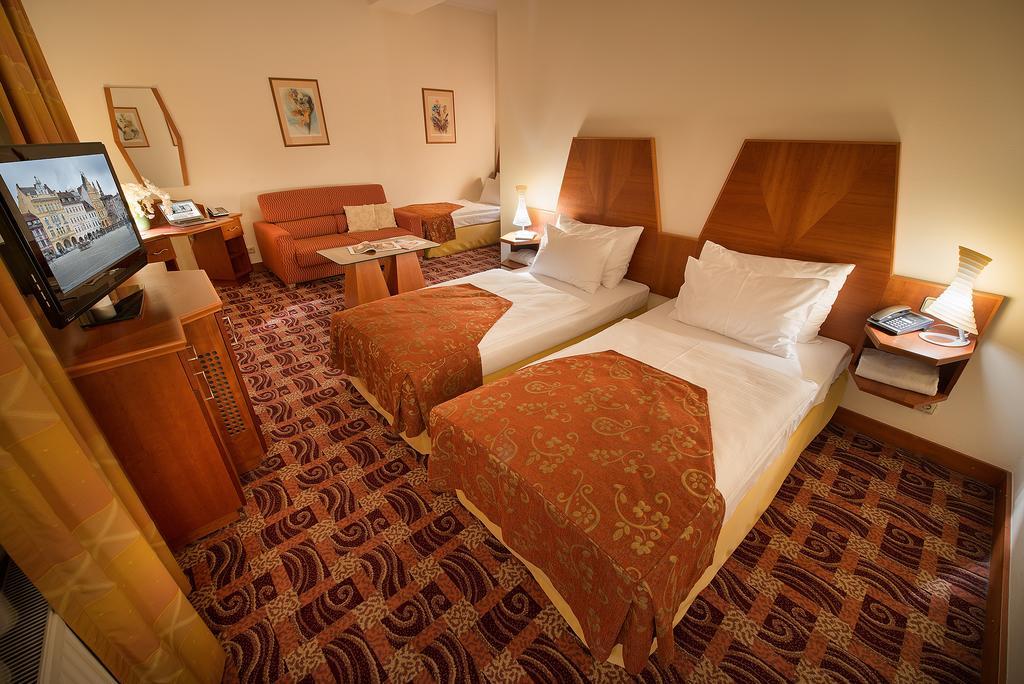 Old Town Bed & Breakfast Ceske Budejovice Exteriör bild